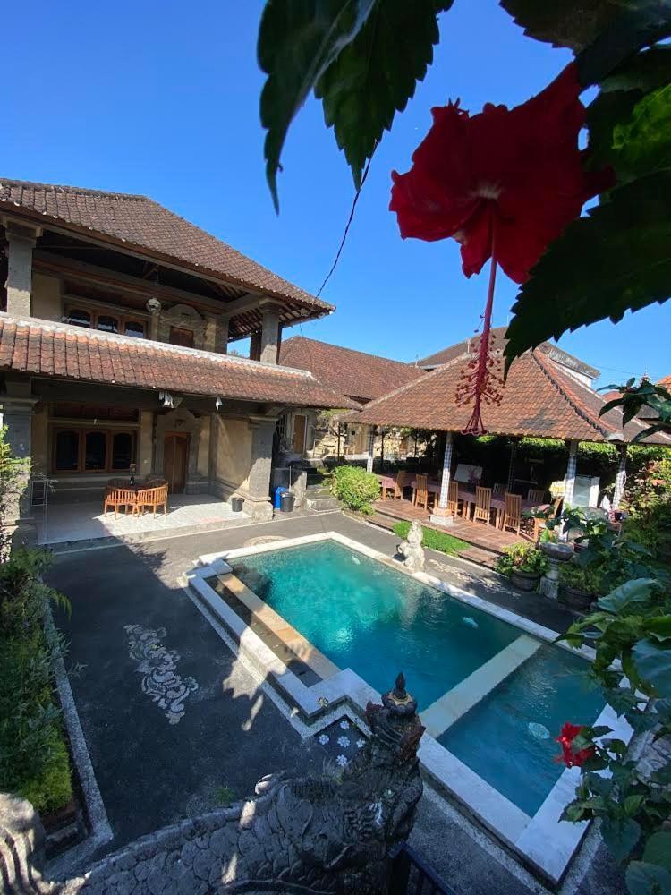 Budi * Ubud